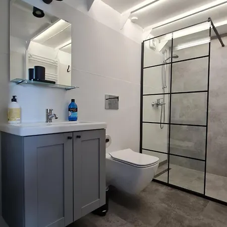 Float House Nr 659 Ryga