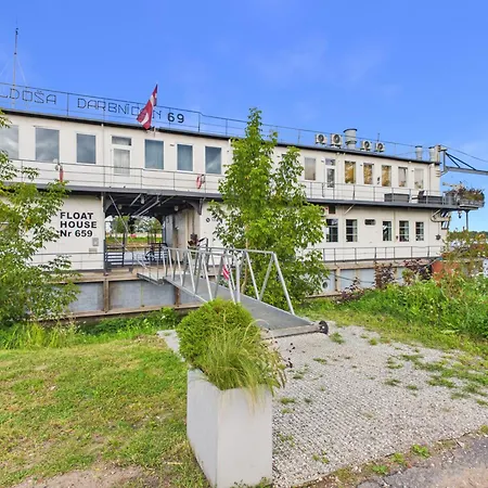 Float House Nr 659